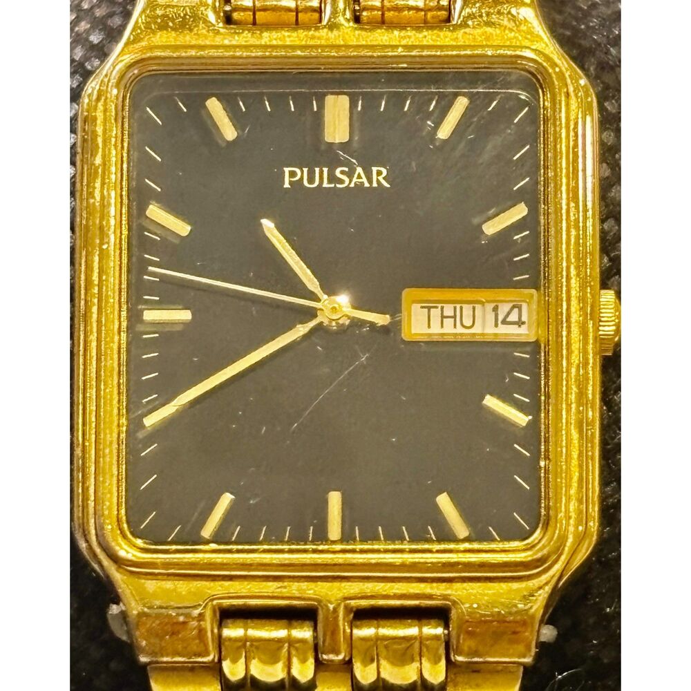 Vintage Pulsar by Seiko Men's Tank Watch (Cal. V733-5000)
